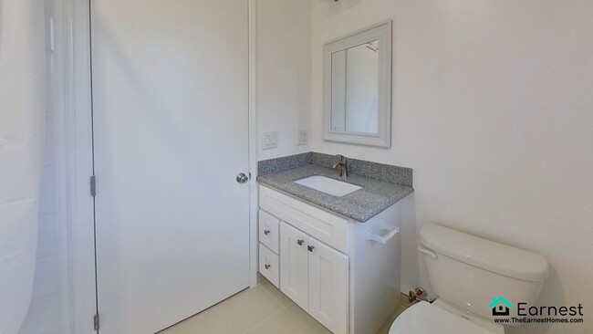 Building Photo - Bright 3-Bedroom + 2-Bathroom Home in Vall...