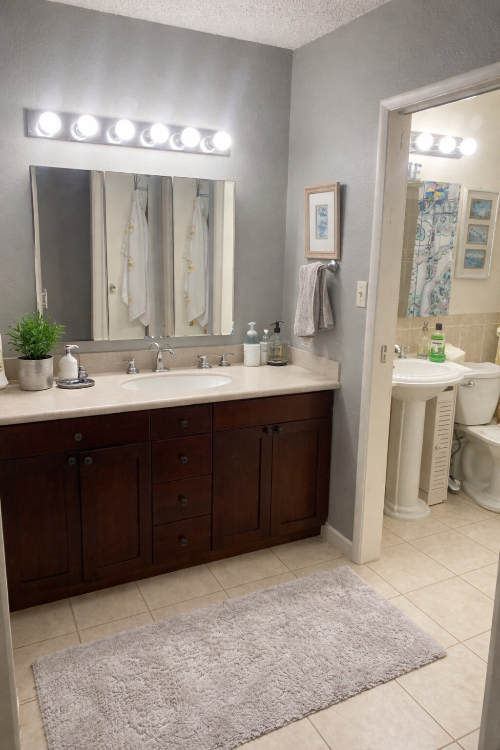 Vanity in Bedroom 1 - 1070 Awawamalu St