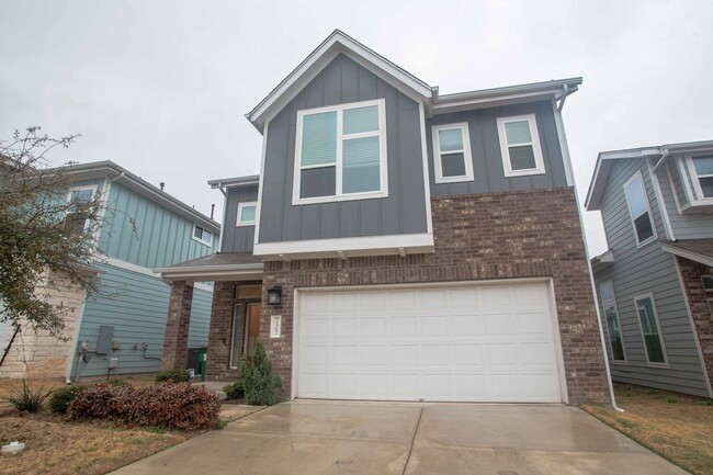 Building Photo - 3 Bed / 2.5 Bath Home | Garage, Laundry Room & Stainless Appliances
