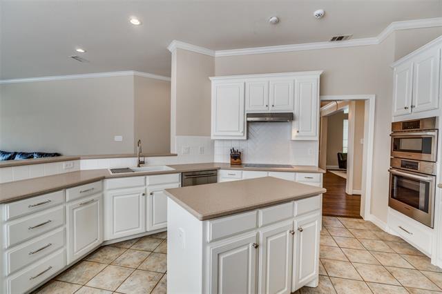 Building Photo - 4009 Stonehollow Way