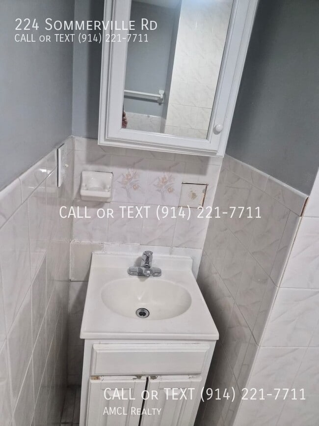 Building Photo - 224 Sommerville Pl