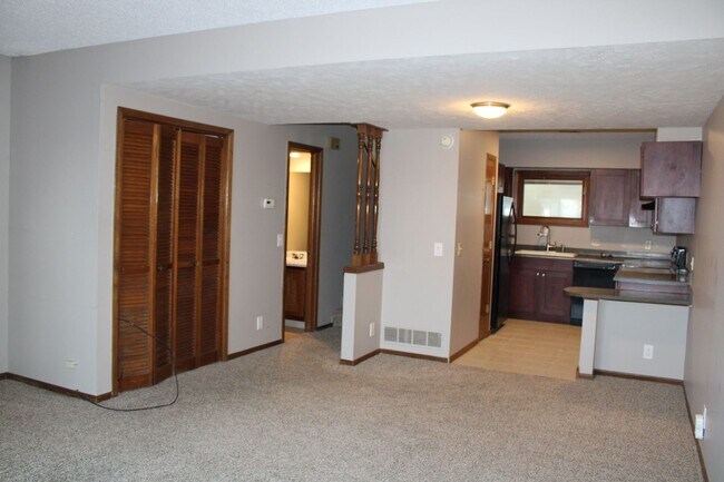 Building Photo - 8501 Morning Glory Ln