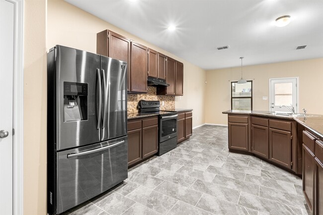 Building Photo - 5529 Shorthorn Dr