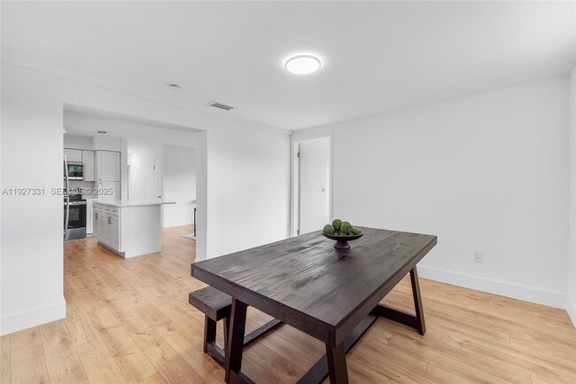 Building Photo - 9915 SW 212th St