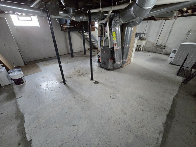 Building Photo - 232 Nichols Ave