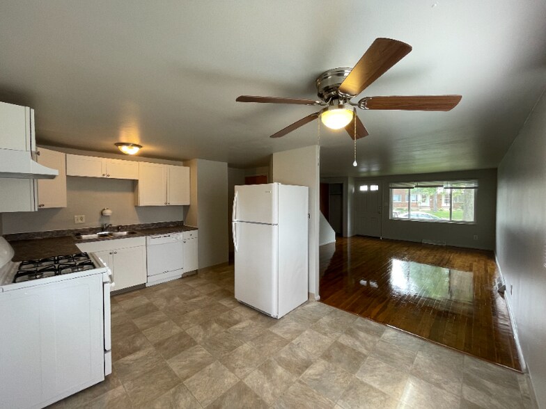 Building Photo - 939 Woodhill Dr