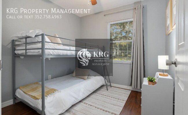 Building Photo - 5600 NE 32nd St