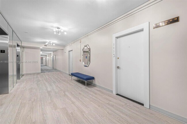Building Photo - 4747 Collins Ave