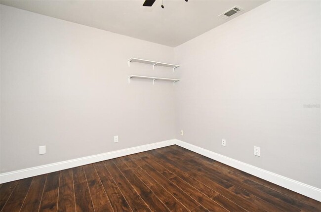 Building Photo - 1242 Ravida Woods Dr