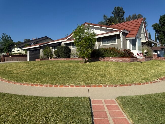 Building Photo - 11130 Canby Ave