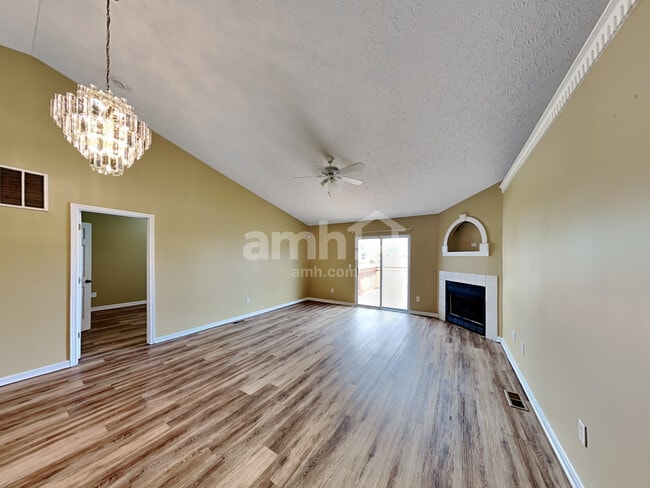 Building Photo - 5272 Gobel Dr