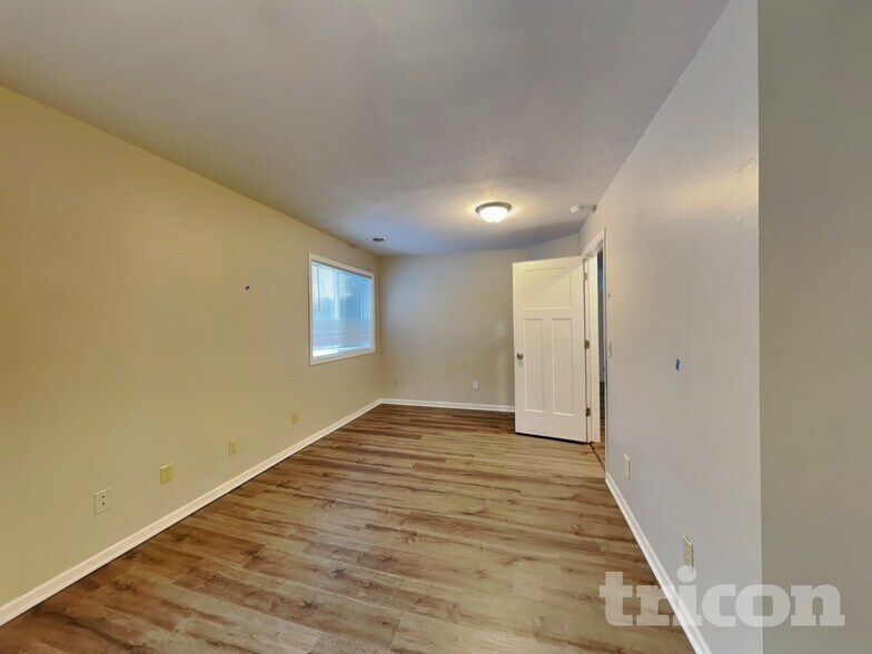 Building Photo - 5590 148th Ln NW