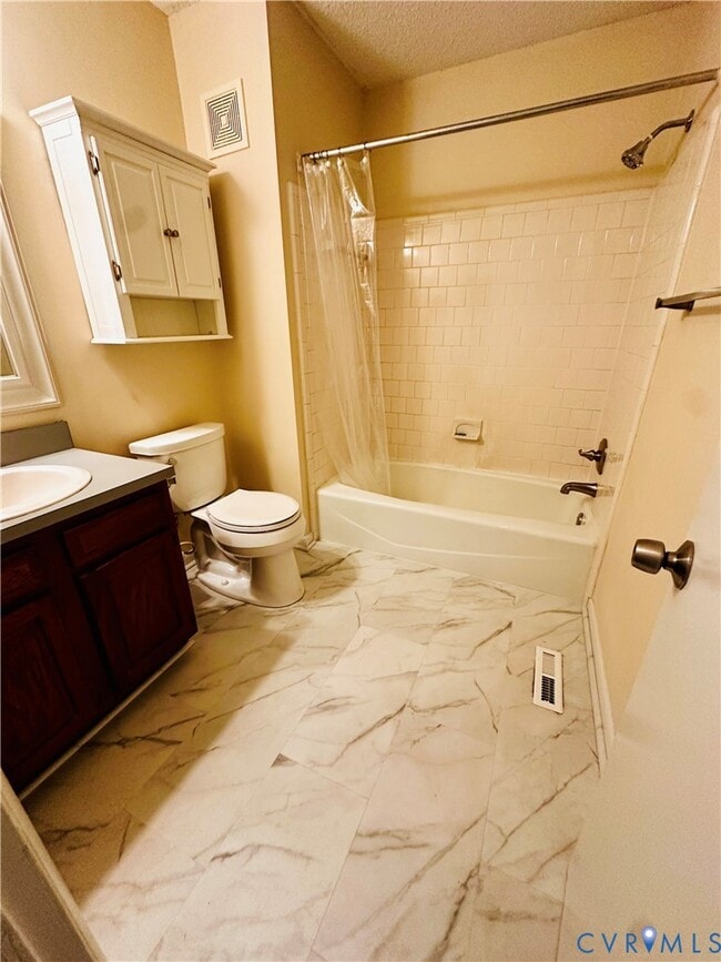 Building Photo - 2005 Rocky Creek Ln