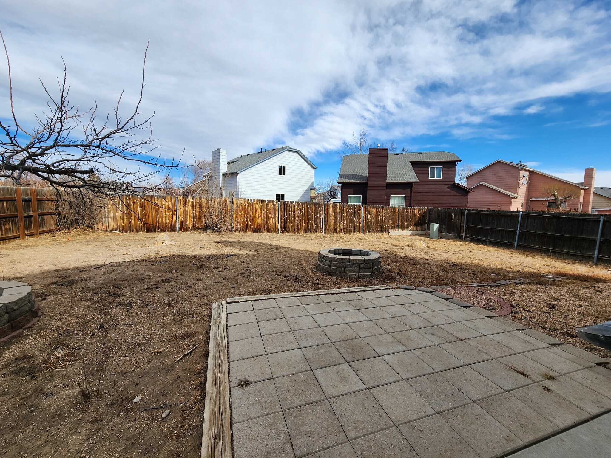 Building Photo - 1512 Coolcrest Dr