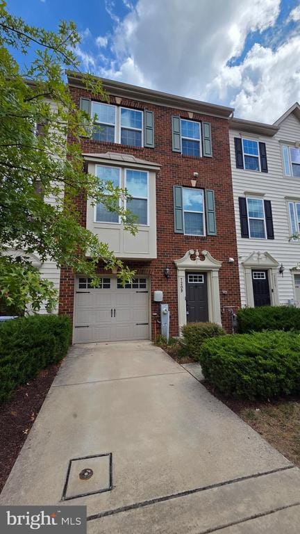 Building Photo - 7209 Strawberry Fields Way