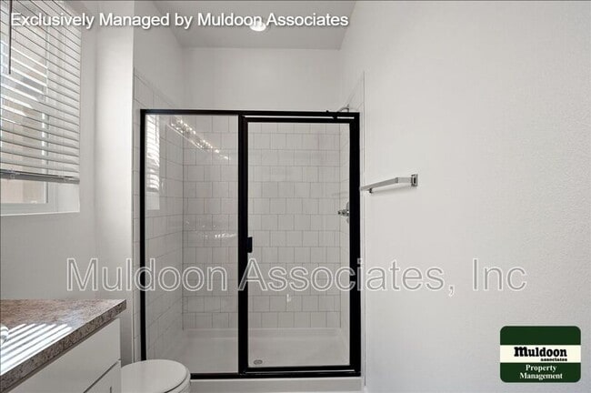 Building Photo - 2212 Sunrise Ln