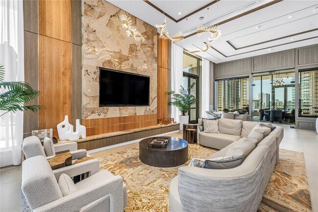 Building Photo - 275 1st Ave S