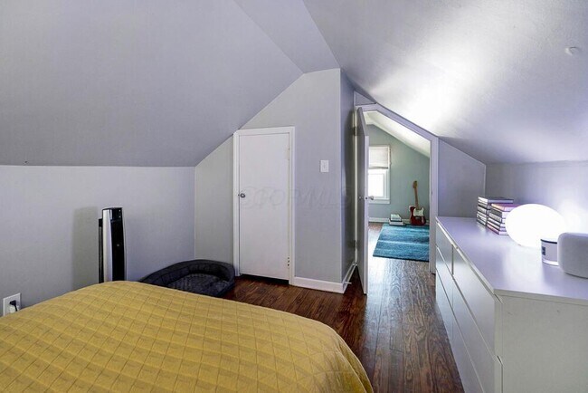 Building Photo - 1607 Elmwood Ave