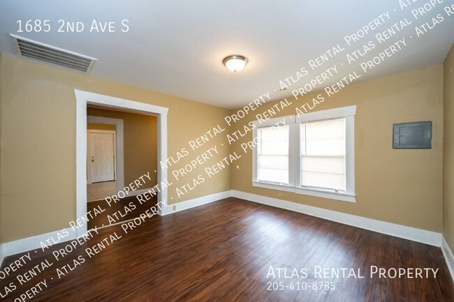 Building Photo - 1685 2nd Ave S