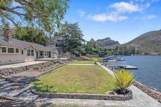 Building Photo - 800 Lake Sherwood Dr
