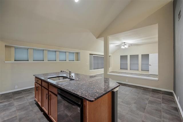 Building Photo - 717 Chelsea Dr