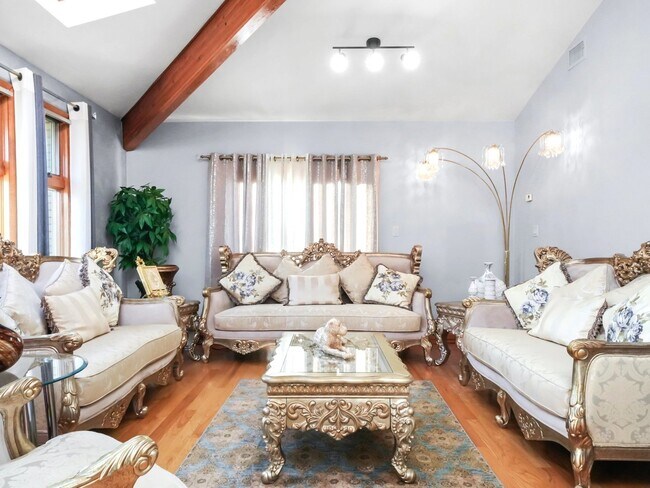 Building Photo - 8705 W 92nd Pl