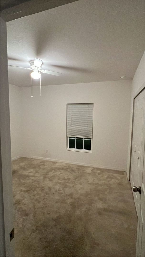 Building Photo - 310 Annabelle Way