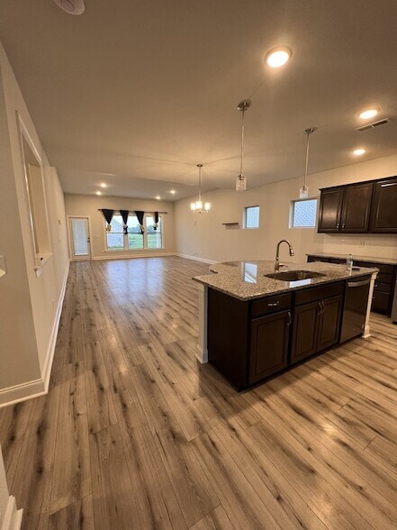 Building Photo - 1126 Carlisle Pl