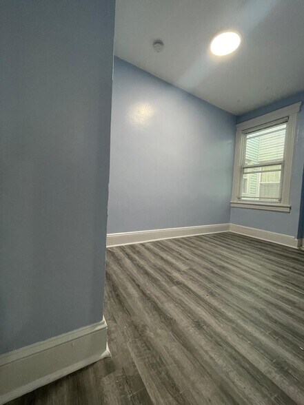Unit 3F - 66 W 18th St