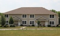 Building Photo - Luxury Townhome