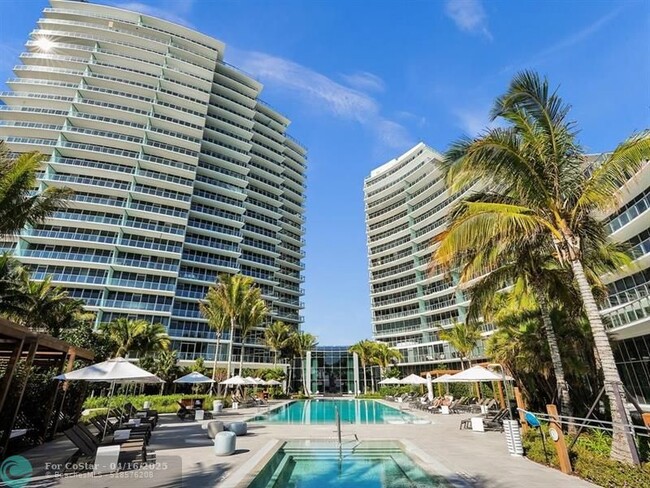 Building Photo - 2200 N Ocean Blvd