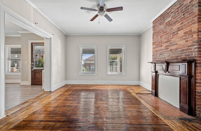 Building Photo - 259-261 N. Dithridge Street (Full Service)
