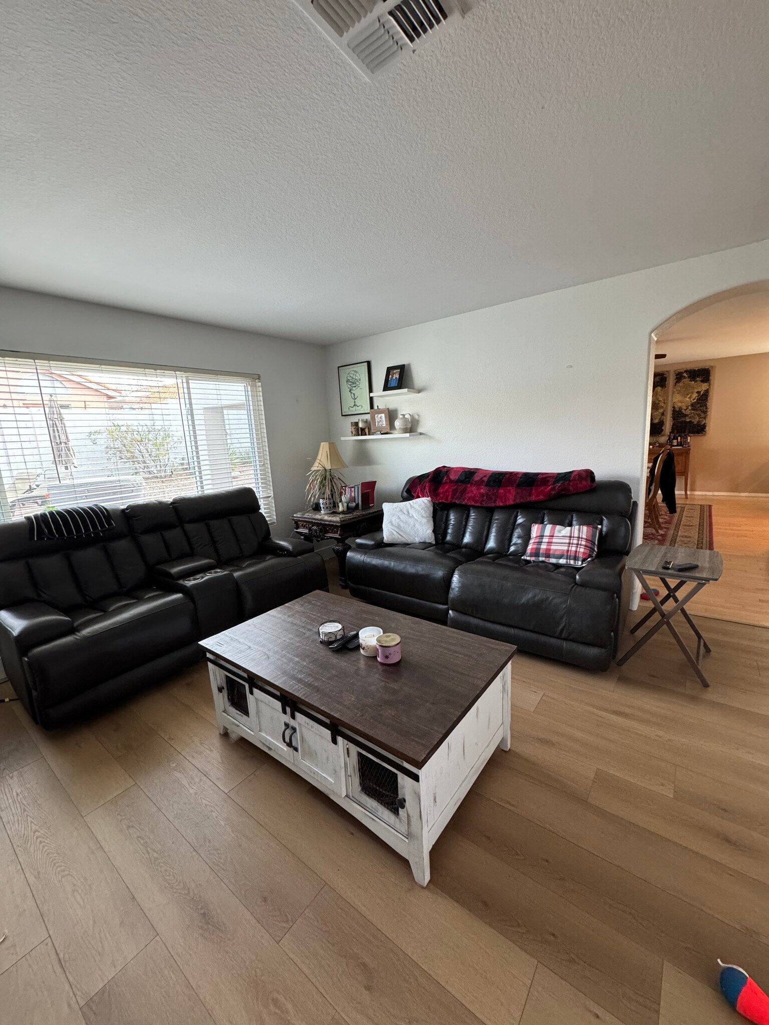3 bedroom 2.5 bathroom Las Sendas Home For Rent Mesa Arizona - 3821 N Sawtooth Cir