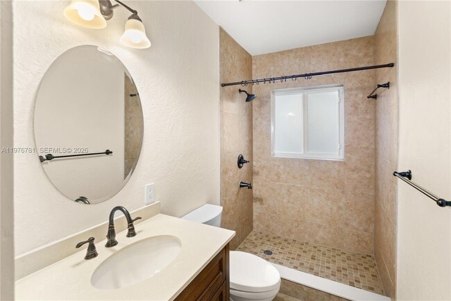 Building Photo - 140 Santander Ave