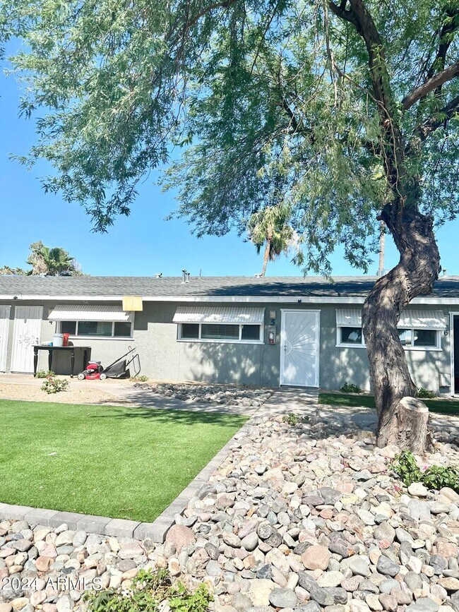 Building Photo - 16821 N 26th St