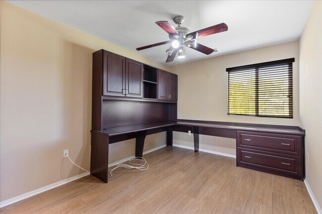 Building Photo - 14932 Isamar Ln