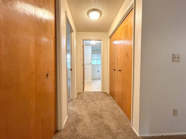 Building Photo - 2197-2203 Nomad Ct SE
