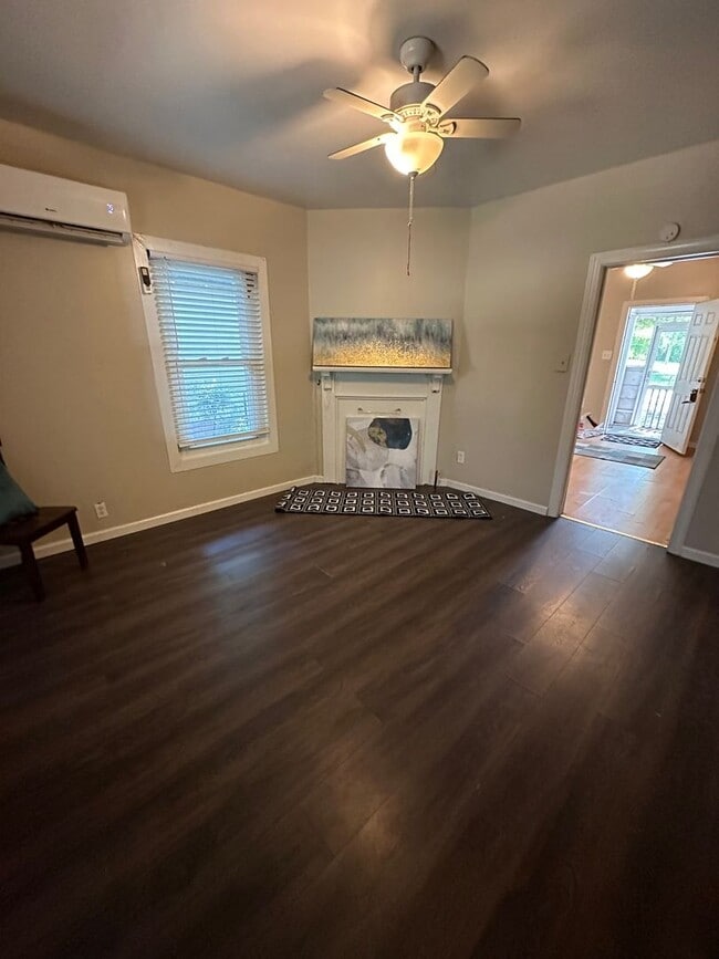 Building Photo - SPACIOUS 1 bed House! DEPOSIT-FREE Renting...