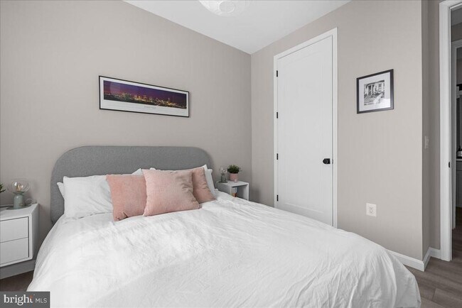 Building Photo - 154 Nevermore Dr