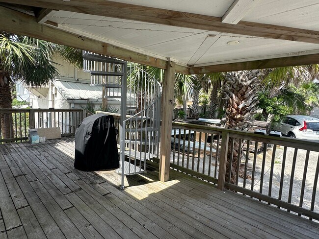 Building Photo - 1207 N Atlantic Ave