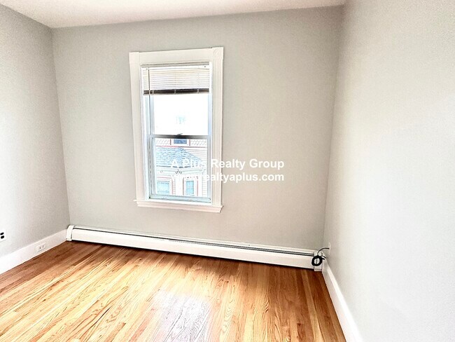 Building Photo - 5 Buckley Ave