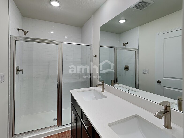 Building Photo - 6041 W Copperhawk Dr