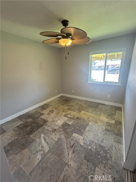 Building Photo - 808 Orchard Dr