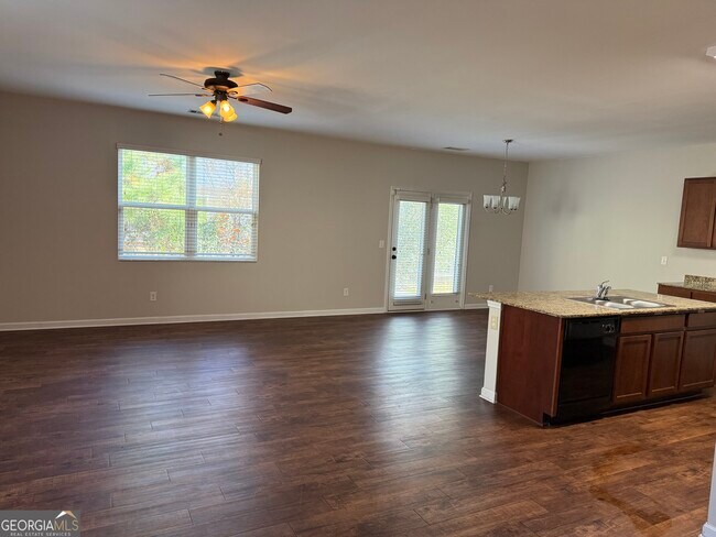 Building Photo - 2937 S Hills