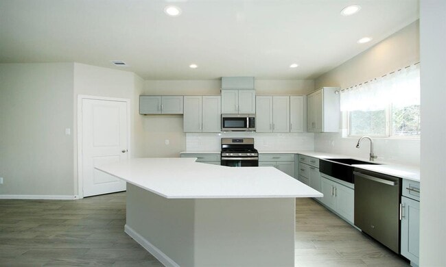 Building Photo - 12907 Andromeda Ct