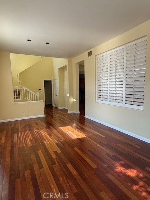 Building Photo - 2657 Plumb Dr