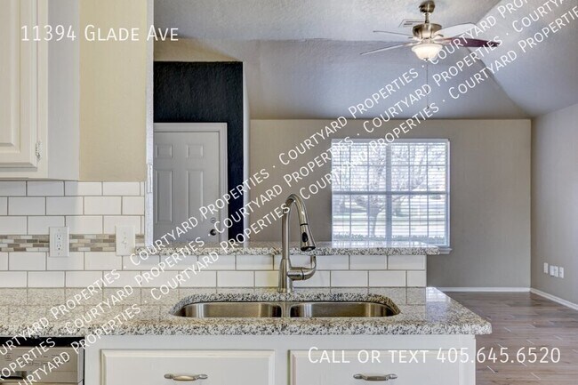 Building Photo - 11394 Glade Ave