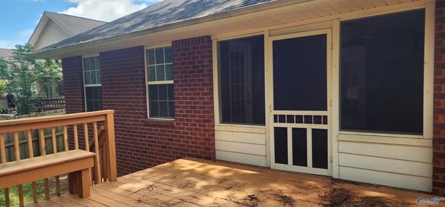 Building Photo - 157 Alderwood Dr