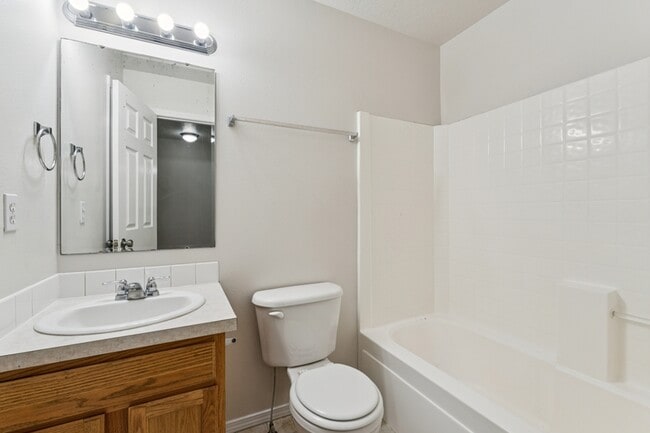 Building Photo - 123 Chapparosa Ct E