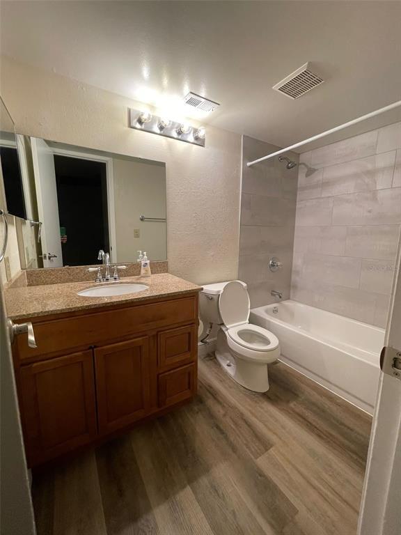 Building Photo - 420 Forestway Cir